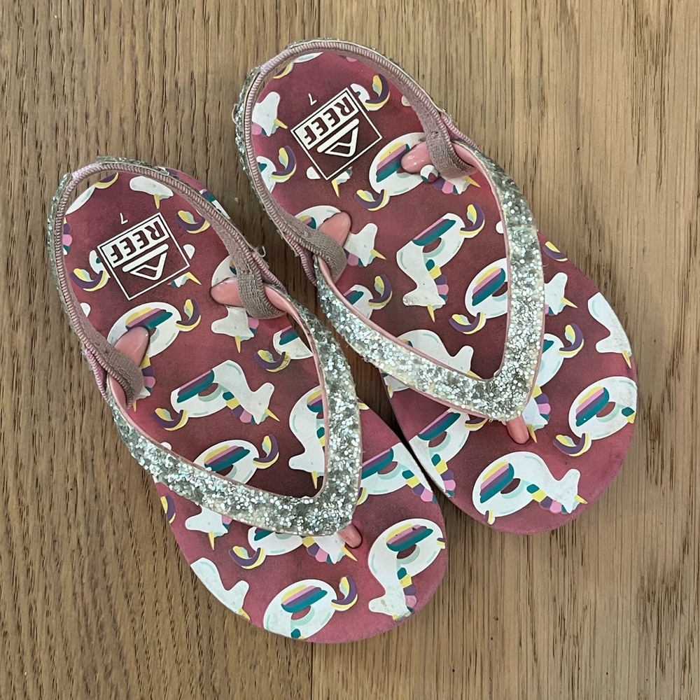 Sparkle Reef flip flop size 7